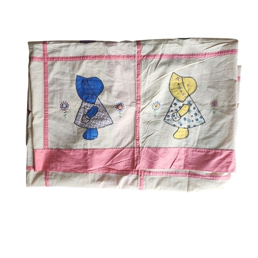 VINTAGE HANDMADE Sunbonnet Style Appliqué Quilt Top Pink‎ Folk Art 75x88